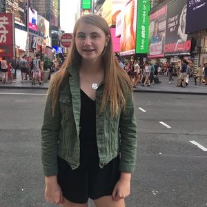 Meet your Posher, Robin